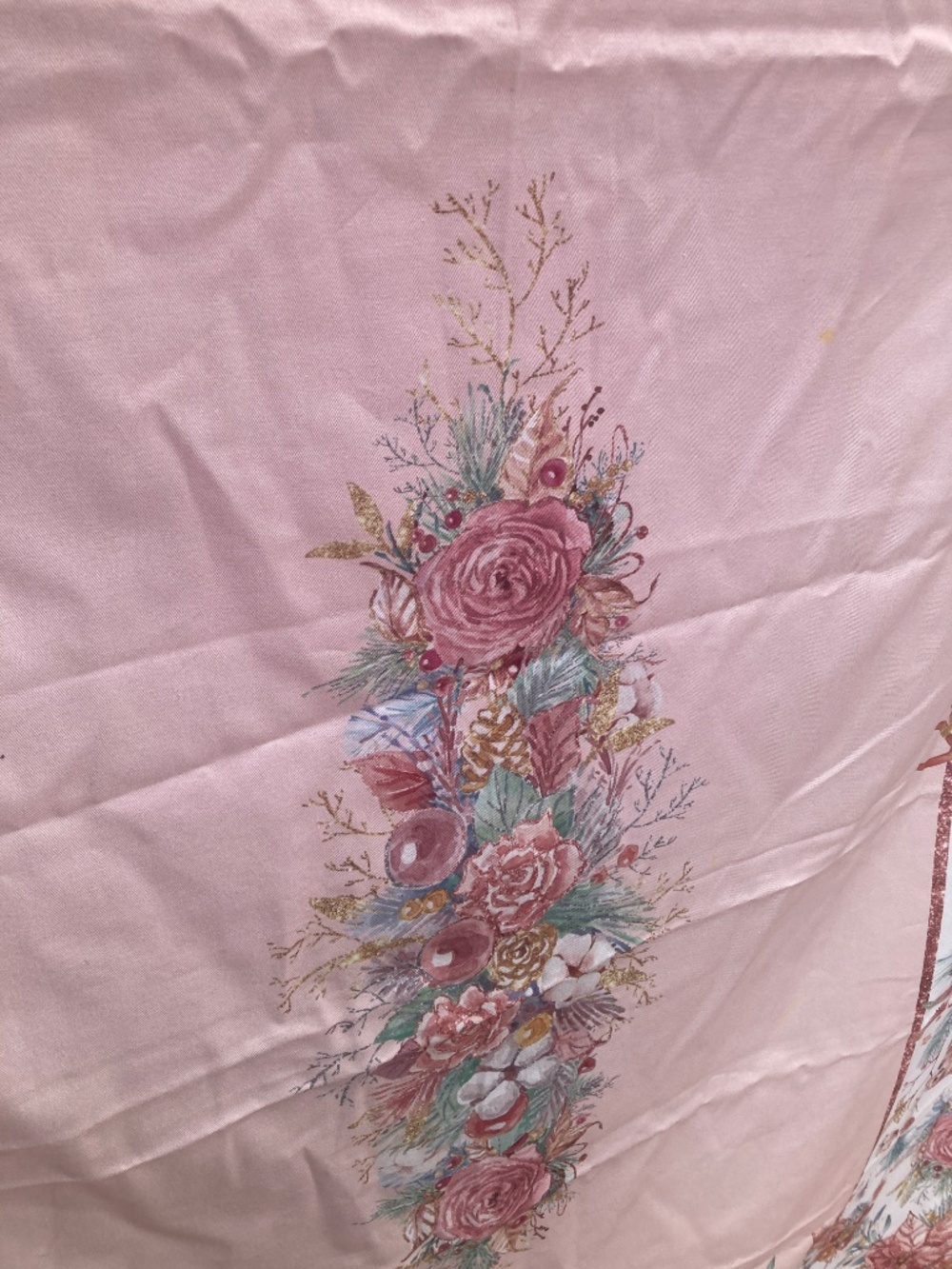 Tablecloth - Picture 3 of 4